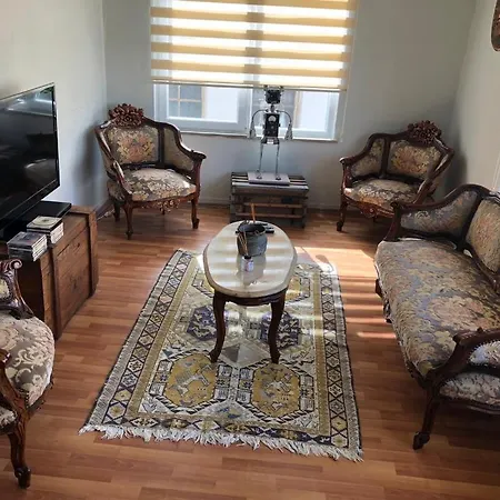 Merkez Kaleici Muhtesem Harika Balkonlu
