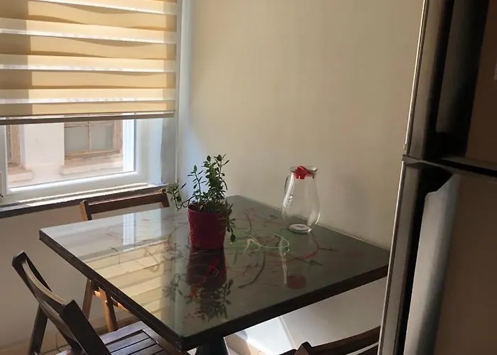 Merkez Kaleici Muhtesem Harika Balkonlu Apartman Antalya