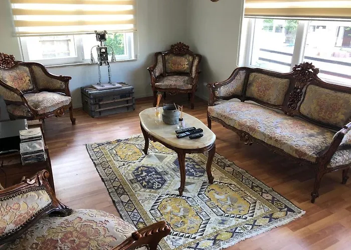 Daire Merkez Kaleıçı Muhteşem Harıka Balkonlu *