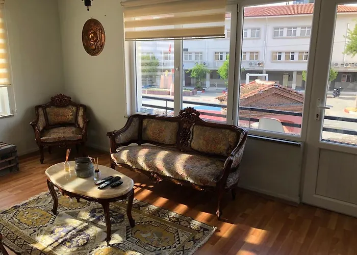 Merkez Kaleıçı Muhteşem Harıka Balkonlu Daire *