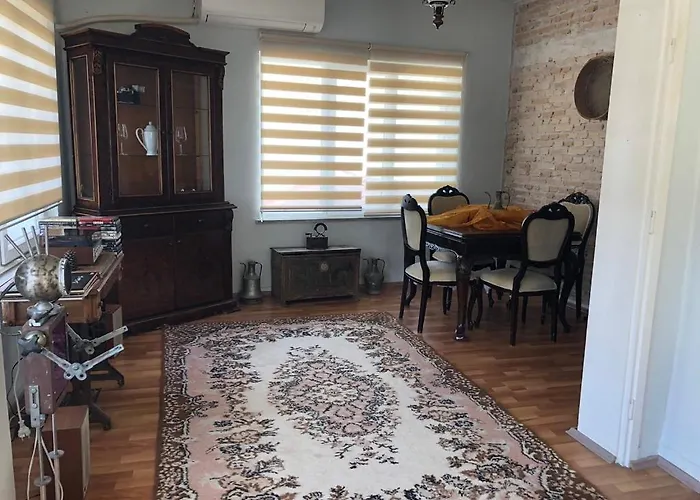 Merkez Kaleıçı Muhteşem Harıka Balkonlu *